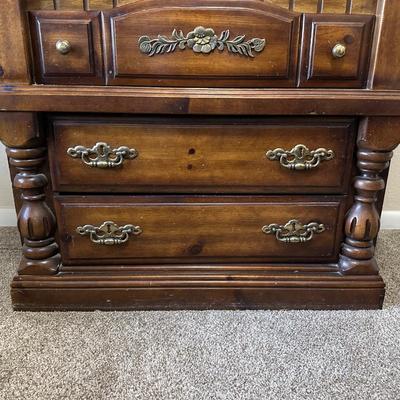 ARMOIRE WITH 4 DRAWERS AND 2 SHELVES
