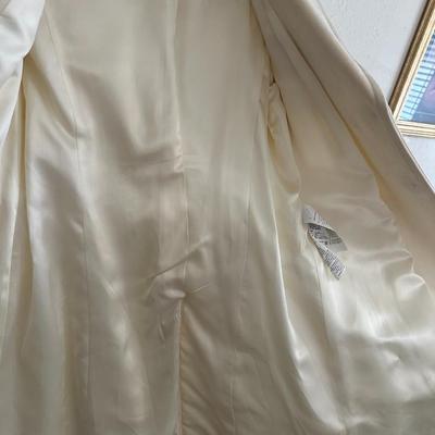 CREAM COLORED LADIES COAT