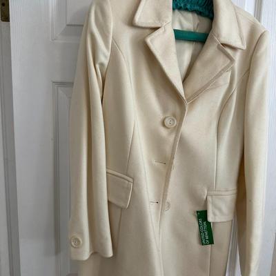 CREAM COLORED LADIES COAT