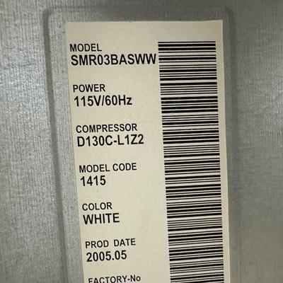 GE Compact Mini Refrigerator with Freezer Shelf