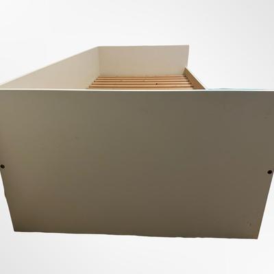 White Twin Daybed with Trundle and Matching Three-Drawer Chest