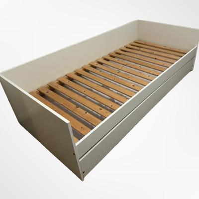 White Twin Daybed with Trundle and Matching Three-Drawer Chest