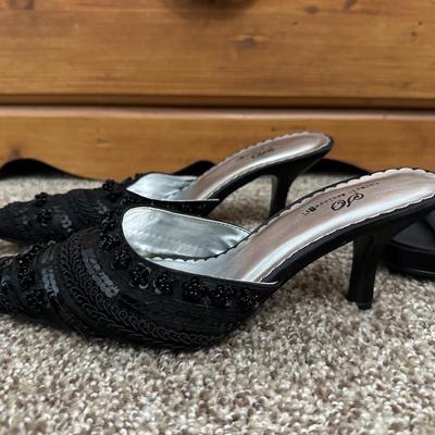 SIZE 6 LADIES HEELS