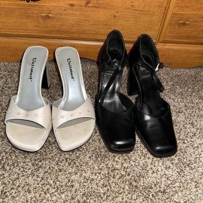 SIZE 6 HEELED BOOTS AND HEELS