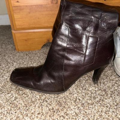 SIZE 6 HEELED BOOTS AND HEELS