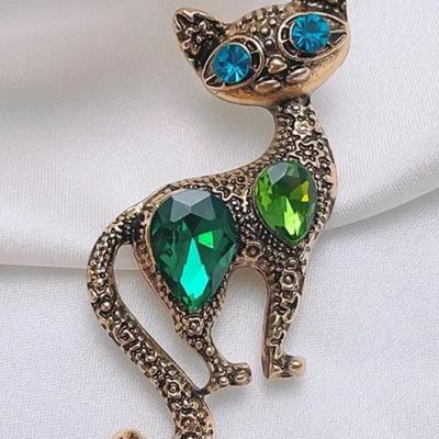 Fashion Brooch