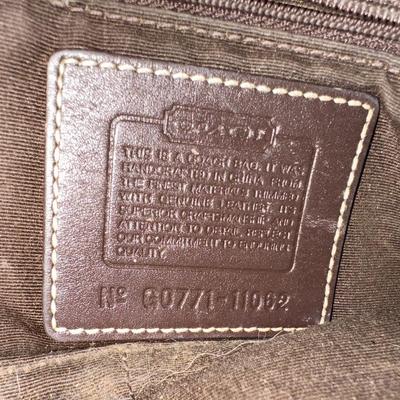 COACH HANDBAG WITH PURSE