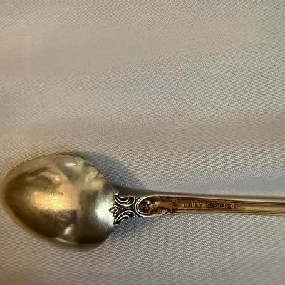 Sale Photo Thumbnail #107: 8 iced tea spoons
8 forks
5 spoons
7 knives