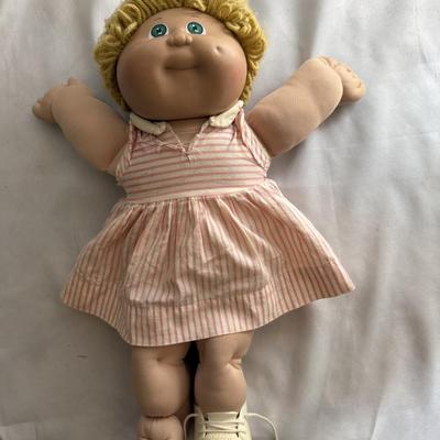 Sale Photo Thumbnail #114: Vintage cabbage patch