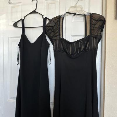 LADIES DRESSES