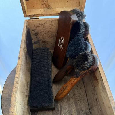 Sale Photo Thumbnail #122: Vintage Esquire Shoe valet with brushes