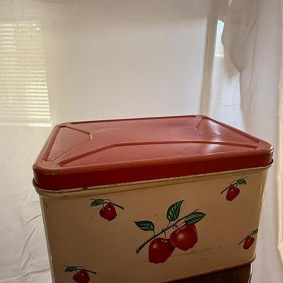 Sale Photo Thumbnail #126: ge Decoware breadbox with Apple design