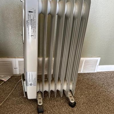 ELECTRIC OIL-FILLED RADIATOR HEATER