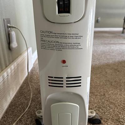 ELECTRIC OIL-FILLED RADIATOR HEATER