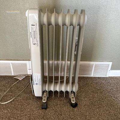 ELECTRIC OIL-FILLED RADIATOR HEATER