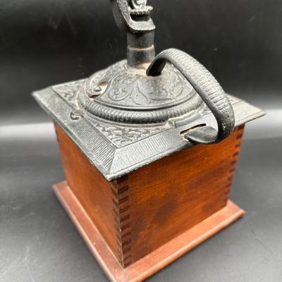 Vintage Manual Coffee Grinder