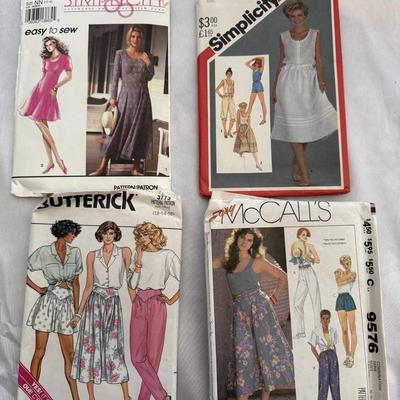Sale Photo Thumbnail #148: Women’s clothes patterns