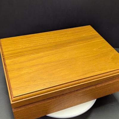 Sale Photo Thumbnail #184