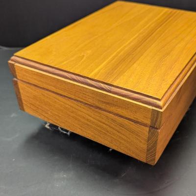 Sale Photo Thumbnail #182