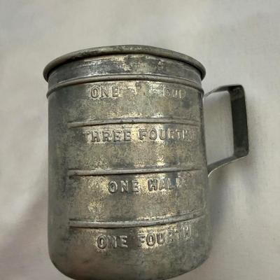 Sale Photo Thumbnail #182: Vintage (1940s) aluminum measuring cup