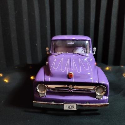 1956 FORD TRUCK DIE-CAST MODEL
