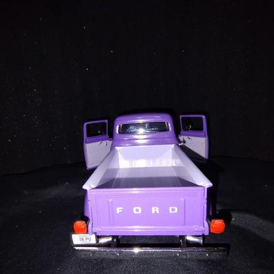 1956 FORD TRUCK DIE-CAST MODEL