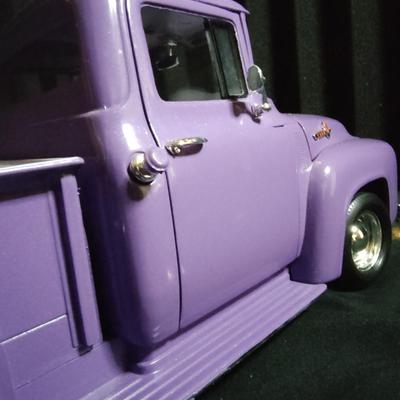 1956 FORD TRUCK DIE-CAST MODEL