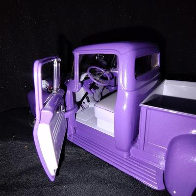 1956 FORD TRUCK DIE-CAST MODEL