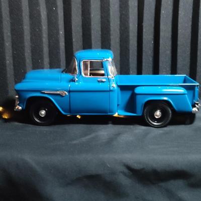 1958 CHEVY PICKUP TRUCK DIE-CAST MODEL