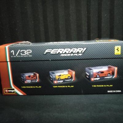 FERRARI DIE-CAST MODEL