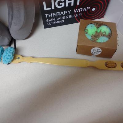 RED LIGHT THERAPY WRAP, NECK PILLOW AND MORE