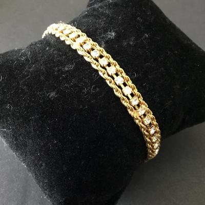 Beautiful, vintage, goldtone, rhinestone, dainty bracelet