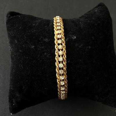 Beautiful, vintage, goldtone, rhinestone, dainty bracelet