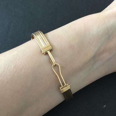 Very nice beautifully handcrafted, gold tone, jasper stone, locking bracelet