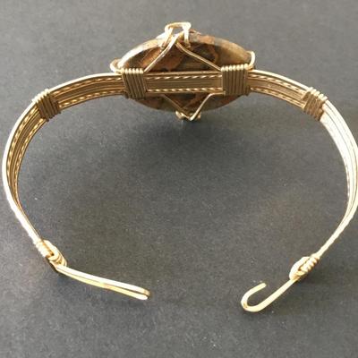 Very nice beautifully handcrafted, gold tone, jasper stone, locking bracelet