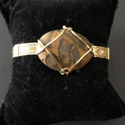 Very nice beautifully handcrafted, gold tone, jasper stone, locking bracelet