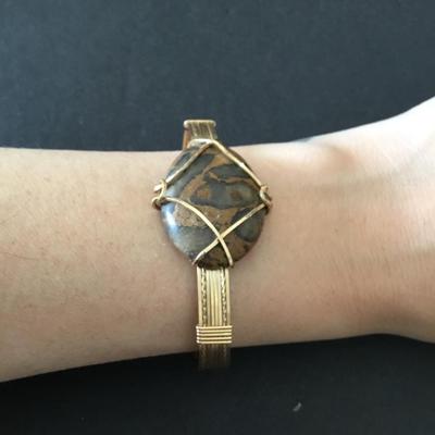 Very nice beautifully handcrafted, gold tone, jasper stone, locking bracelet