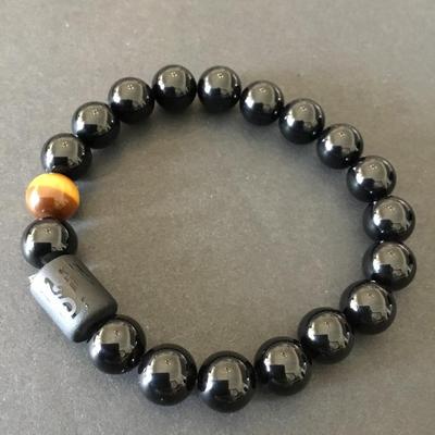 Very nice men’s black onyx, tigers eye, gemstone bead, healing stretch bracelet very nice