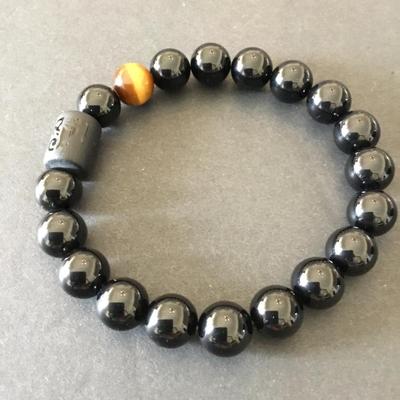 Very nice men’s black onyx, tigers eye, gemstone bead, healing stretch bracelet very nice