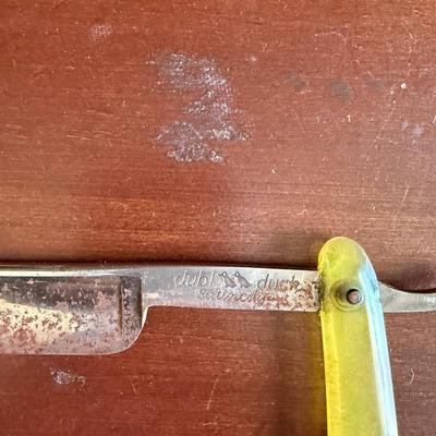 Sale Photo Thumbnail #260: Vintage Dubl Duck straight razor, "Satin Edge" model. Made by the Bresduck company in Solingen, Germany.