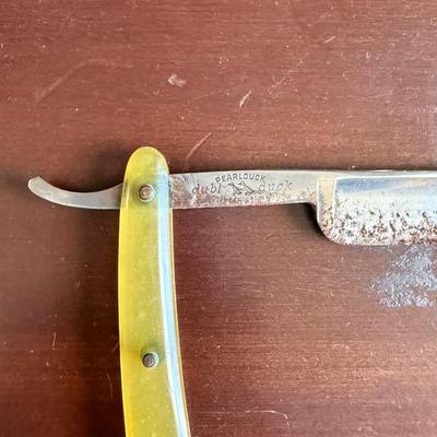 Sale Photo Thumbnail #258: Vintage Dubl Duck straight razor, "Satin Edge" model. Made by the Bresduck company in Solingen, Germany.
