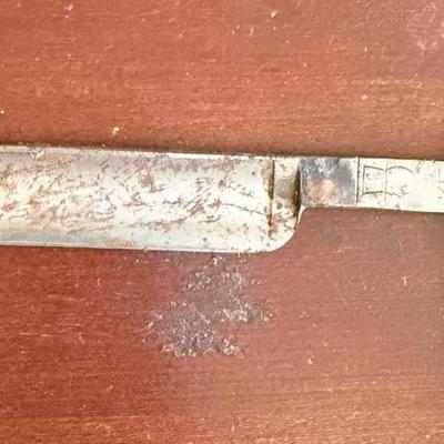 Sale Photo Thumbnail #265: Vintage straight razor