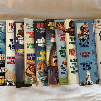 Sale Photo Thumbnail #306: Vintage Readers Digest - lot of 12 - 1987