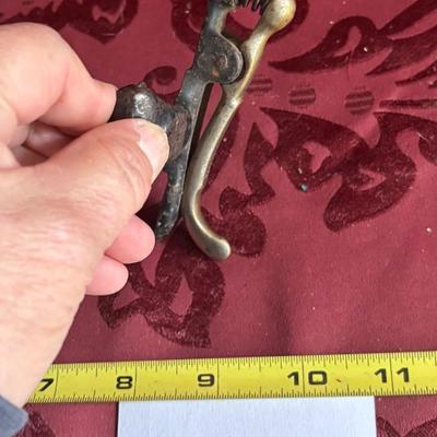 Brewster Safety Rein Holder