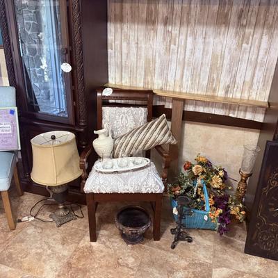 Sale Photo Thumbnail #29: - Entertainment center comes in sections so would be perfect to separate and use for decor as singular shelves. 

NO CHERRY PICKING or taking ONLY the items you want and leaving the rest or you will be banned! Please arrive with enough time to load. Bring