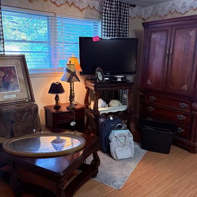 Sale Photo Thumbnail #59: NO CHERRY PICKING or taking ONLY the items you want and leaving the rest or you will be banned! Please arrive with enough time to load. Bring boxes/any tools to assemble /dolly/people to help load/etc.
- Questions? Call Candice at 9183462284 or email us.