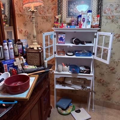 Sale Photo Thumbnail #75: - Sink isn’t for sale but the mirror on top separates and is part of the lot. 

NO CHERRY PICKING or taking ONLY the items you want and leaving the rest or you will be banned! Please arrive with enough time to load. Bring boxes/any tools to assemble /do