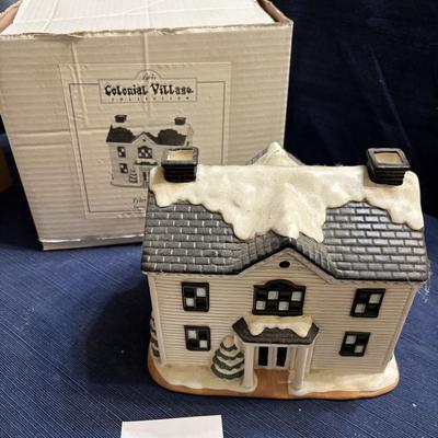 Vintage Lefton Colonial Village Tyler Homestead