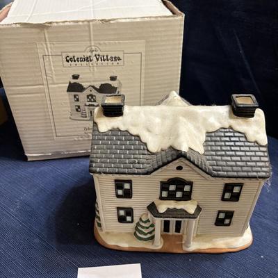 Vintage Lefton Colonial Village Tyler Homestead