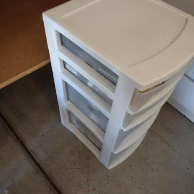 4 DRAWER ORGANIZER FILLED WITH PAINTERS/ARTIST SUPPLIES